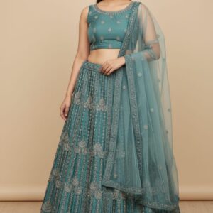 SIDER LAHANGA CHUNNI FANDY FABRIC WITH HEAVY EMBROIDERY AND JARKAN  WORK AND HEAVY WORK BLOUSE